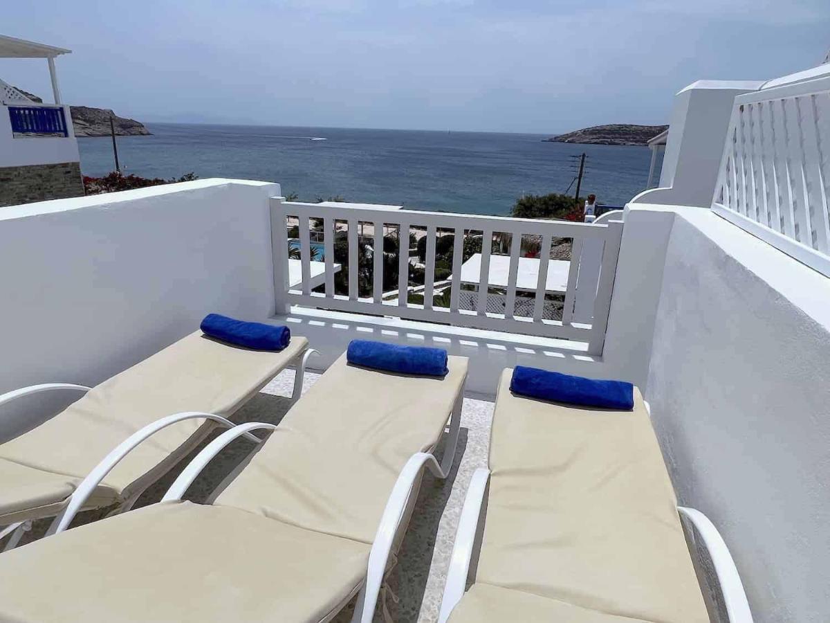 Blue Dolphin Antiparos Villas And Suites Agios Georgios  المظهر الخارجي الصورة