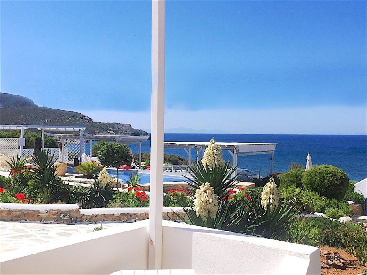 Blue Dolphin Antiparos Villas And Suites Agios Georgios  المظهر الخارجي الصورة